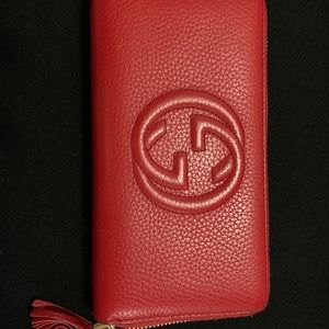 Gucci Soho Long Wallet in Red